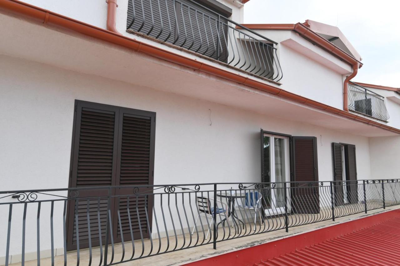Antonio Apartments Rijeka Luaran gambar